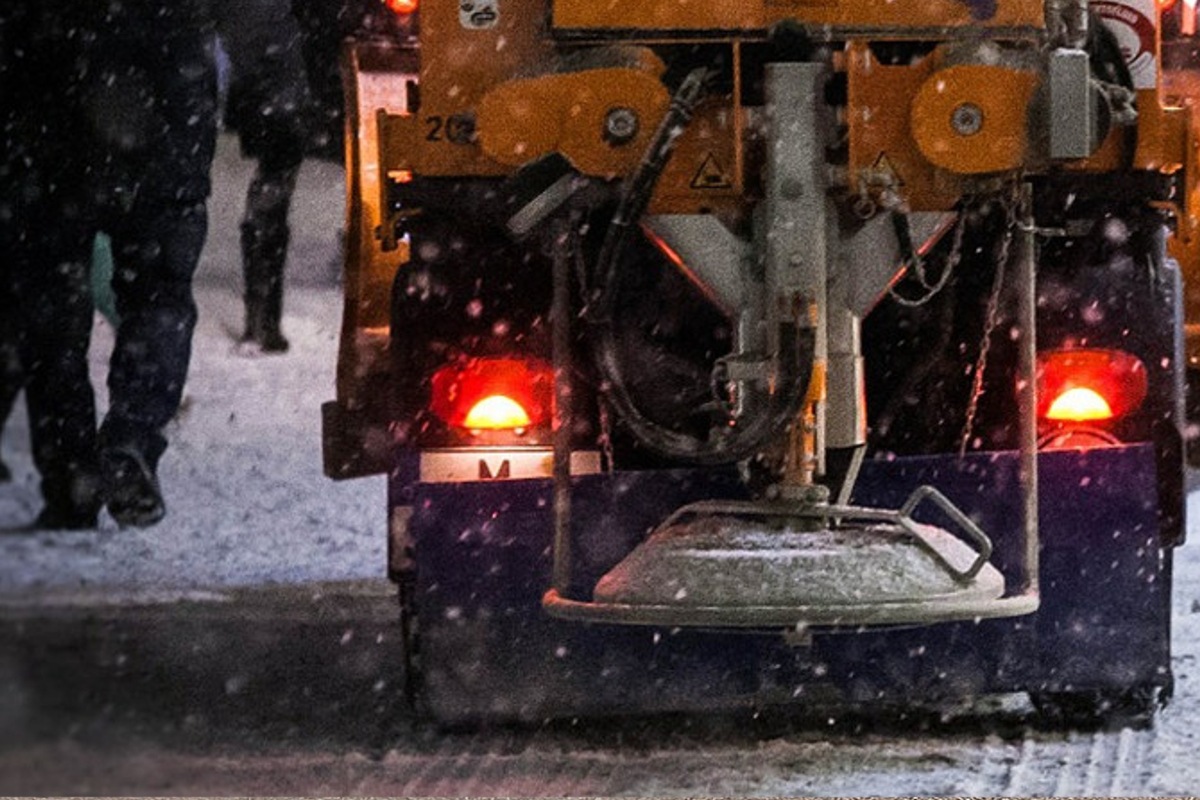 winterdienst winterservice schneeräumdienst winterräumfahrzeug stuttgart gebäudereinigung